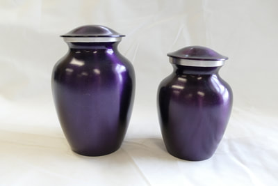 Classic Pet Violet urns